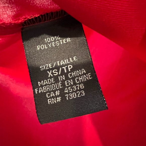 Suzy Shier High Neck Sleeveless Top - Picture 4 of 4